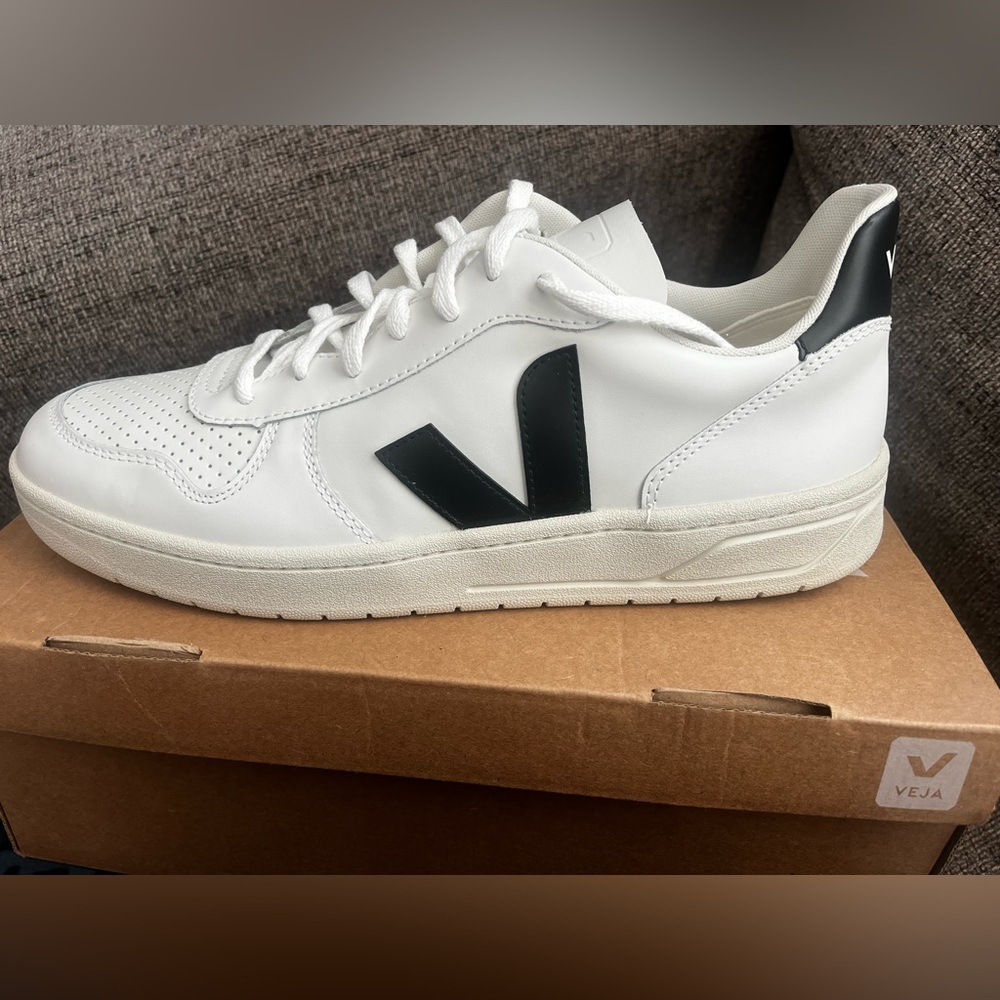 Veja Men's Shoes Extra White Black Size 11.5